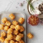 Alexia Crispy Seasoned Potato Puffs Roasted Garlic and Cracked Black Pepper, 19 oz (Frozen)
