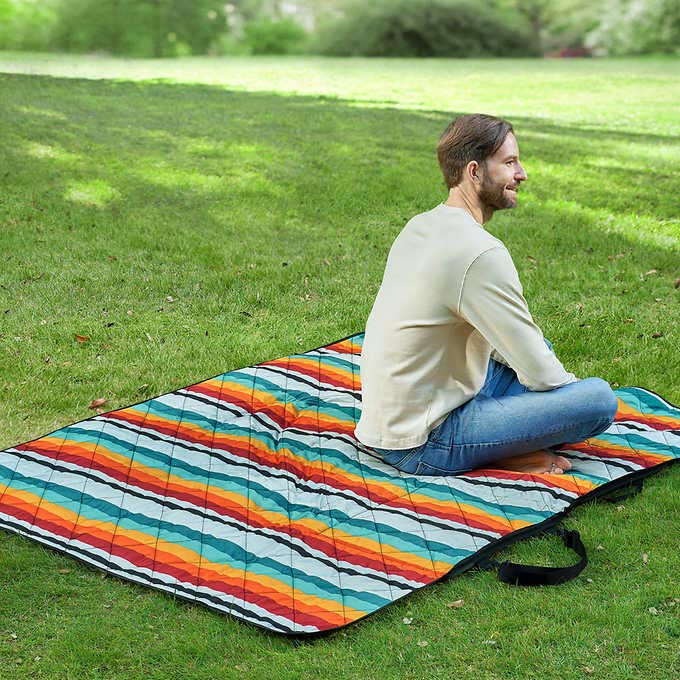 Pendleton Packable Blanket: Mount Foraker Design