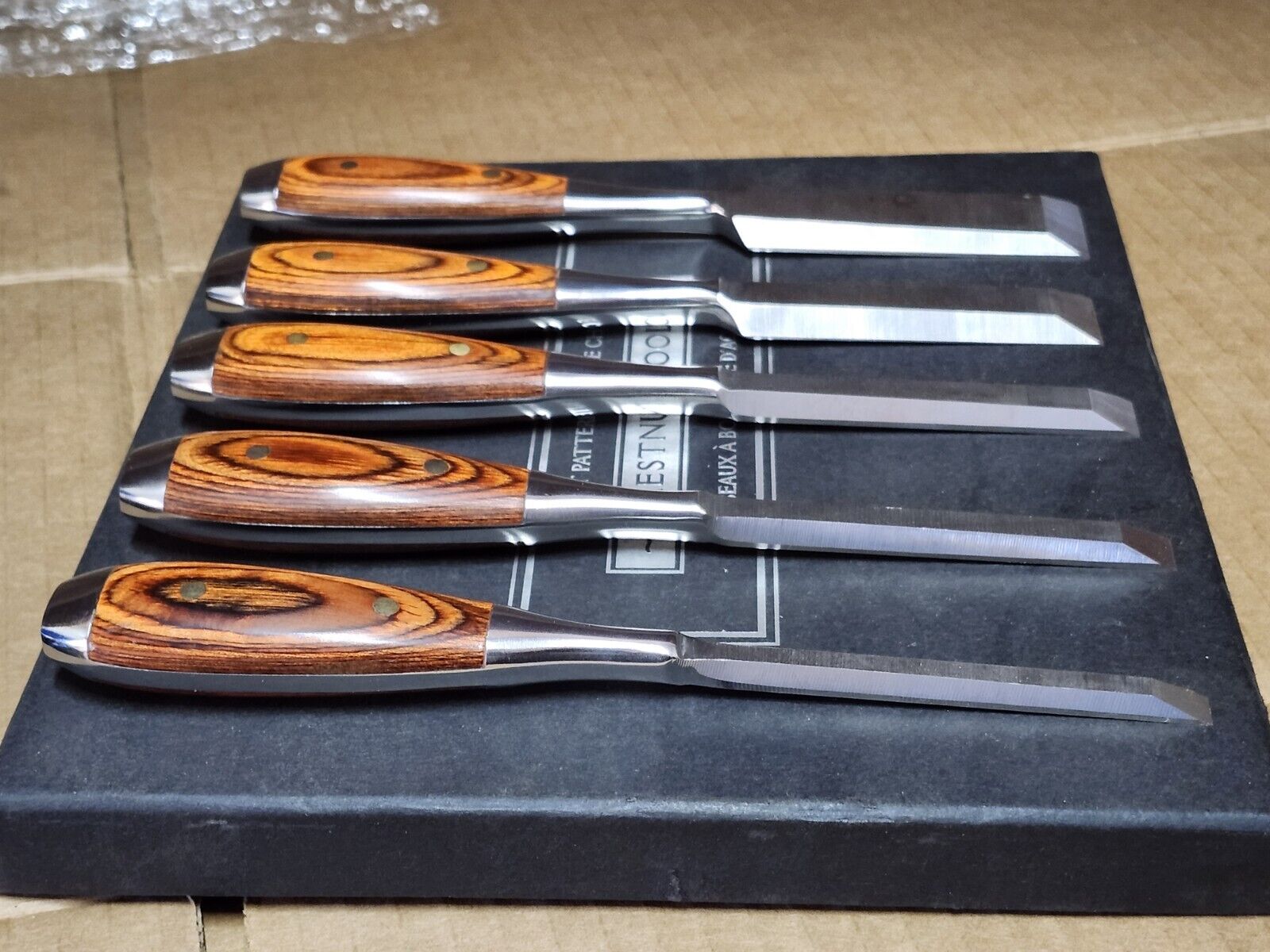 Chestnut Tools Pattern Handled Wood Chisel Set