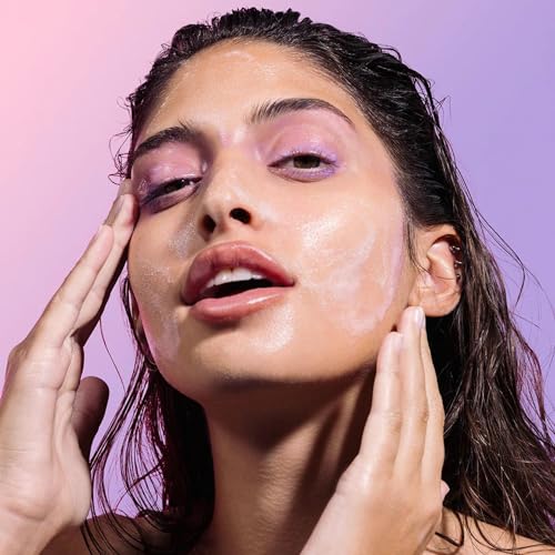 Blueberry Bounce Gentle Face Cleanser with Hyaluronic Acid