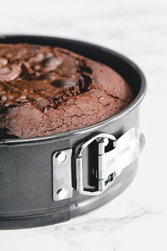 Non-Stick Round Cake Tin, Spring Form, 23cm (9")
