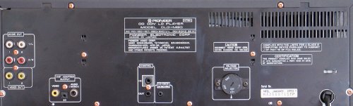 Pioneer CLD-M90 Laserdisc Player with 5-CD Changer