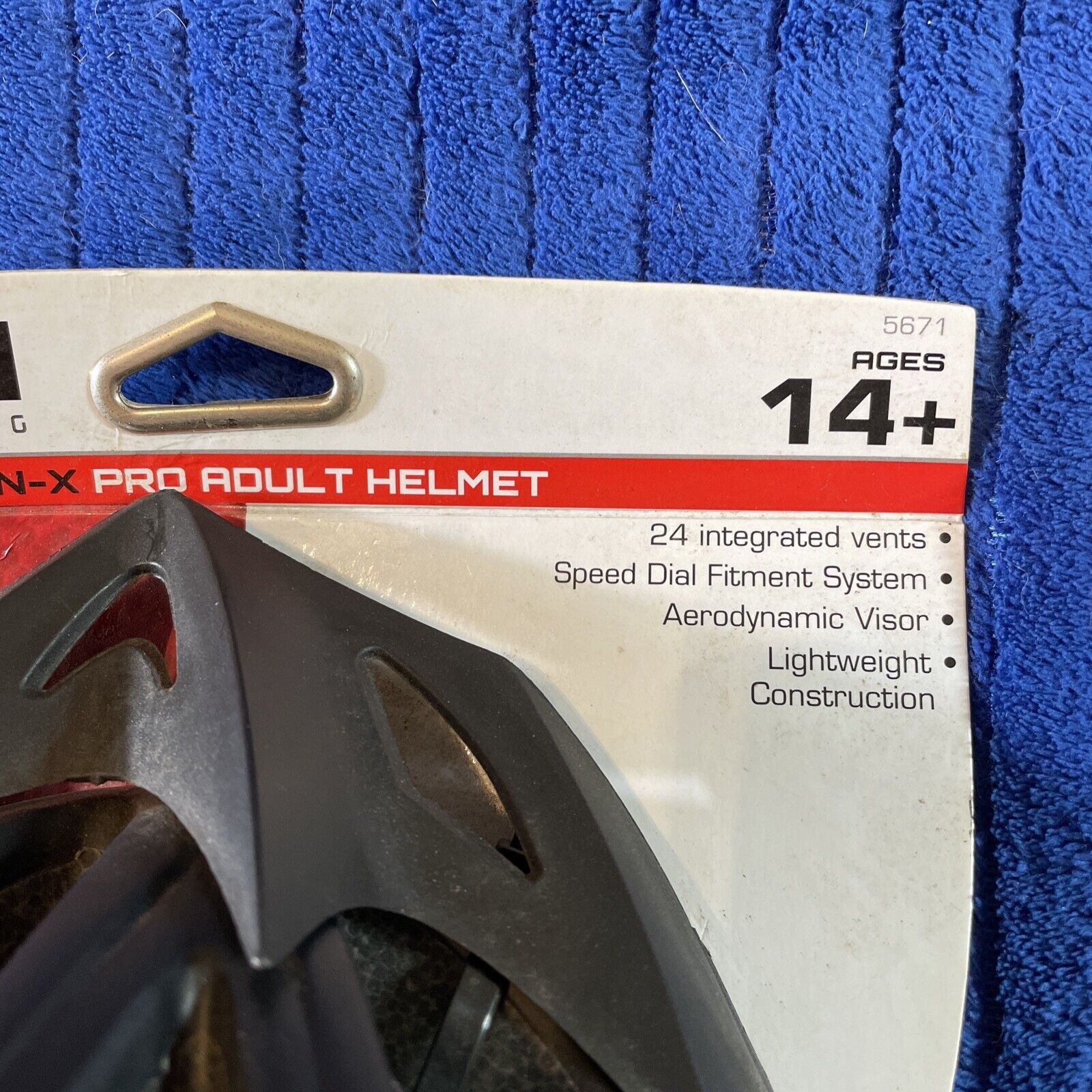 Zefal Adult Black Bike Helmet (Universal Fit, 24 Vents, Ages 14+)