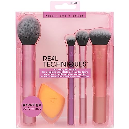 Everyday Essentials Makeup Brush Set & Sponge
