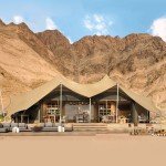 Luxury Waterproof Pyramid Glamping Tent for Families