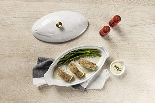Le Creuset Oval Fish Baker in White, 1.7qt