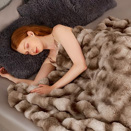 Touchat Luxury 1000GSM Faux Rabbit Fur Blanket, Brown