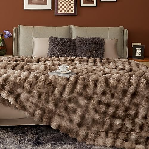 Touchat Luxury 1000GSM Faux Rabbit Fur Blanket, Brown