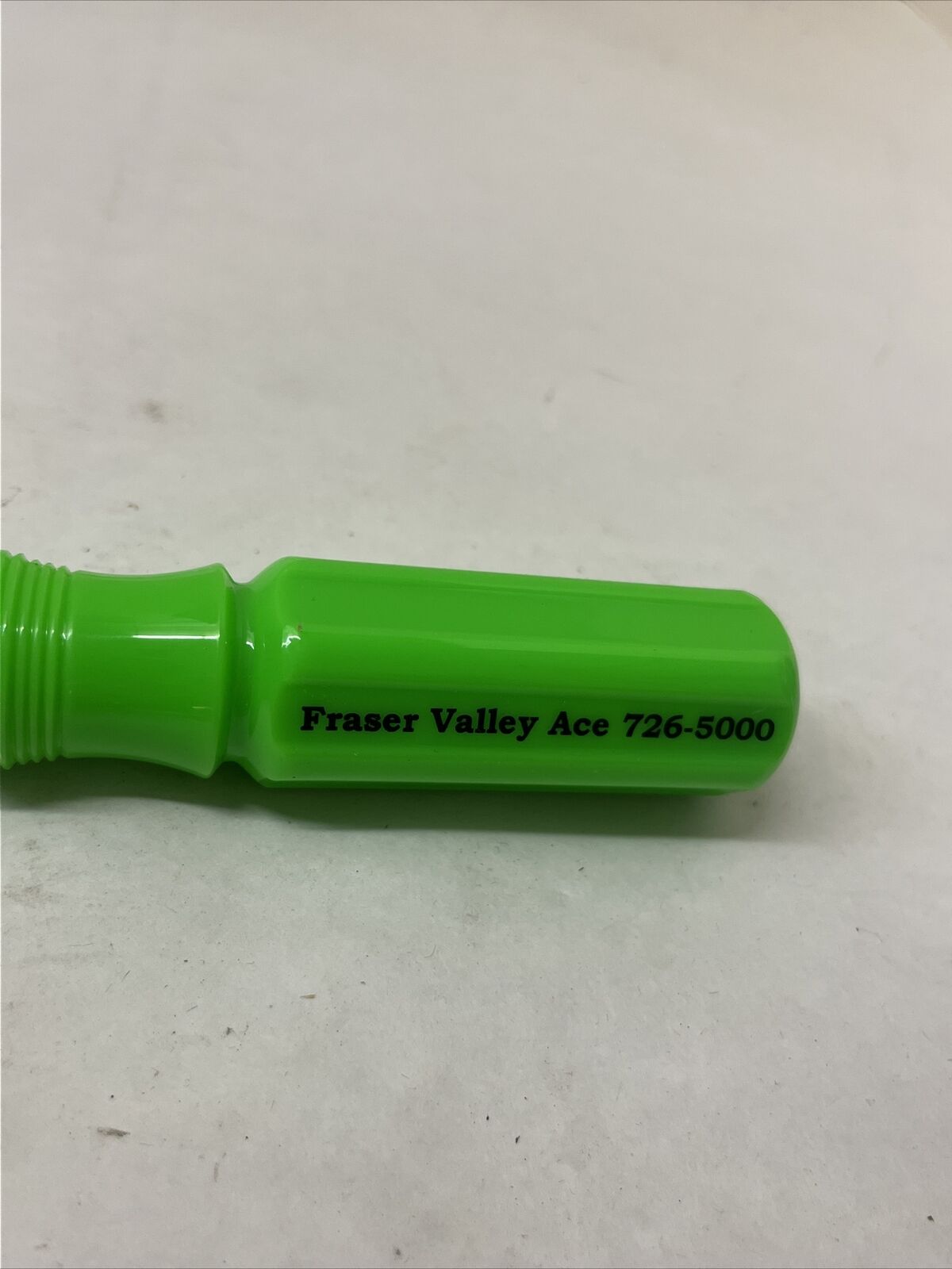 Lutz 6-IN-1 Screwdriver by Gorilla Glue (Green) ** See Description **