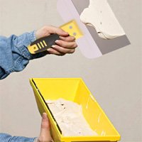 Edward Tools Plastic Drywall Mud Pan with Steel Scraping Bar 12” - Lightweight Heavy Duty Plastic Without Added Weight - Scraping bar sheetrock mud pan for Quicker Knife Cleaning - Tapered Sides