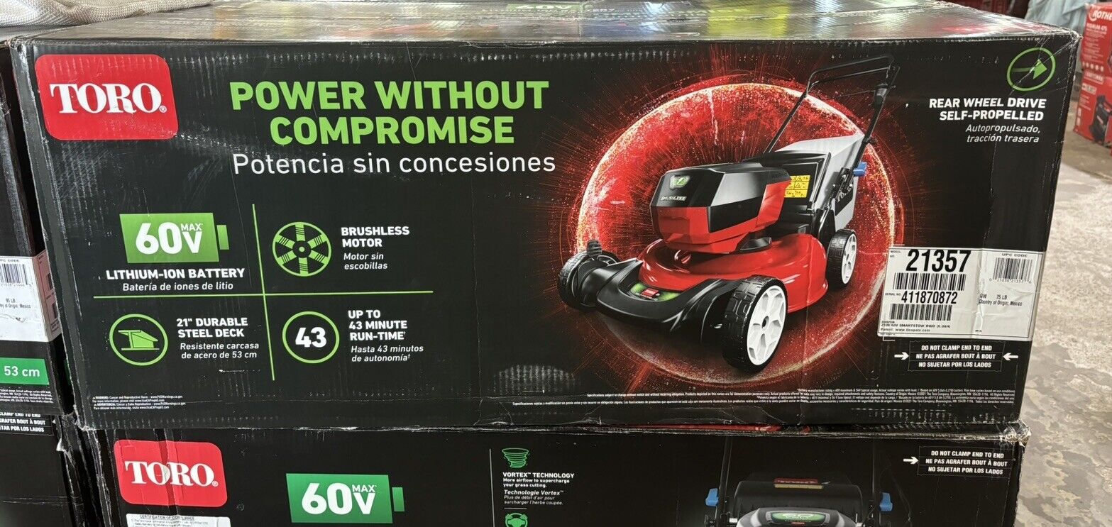 Toro self propelled Lawn Mower brand new with battery and charger - 21357