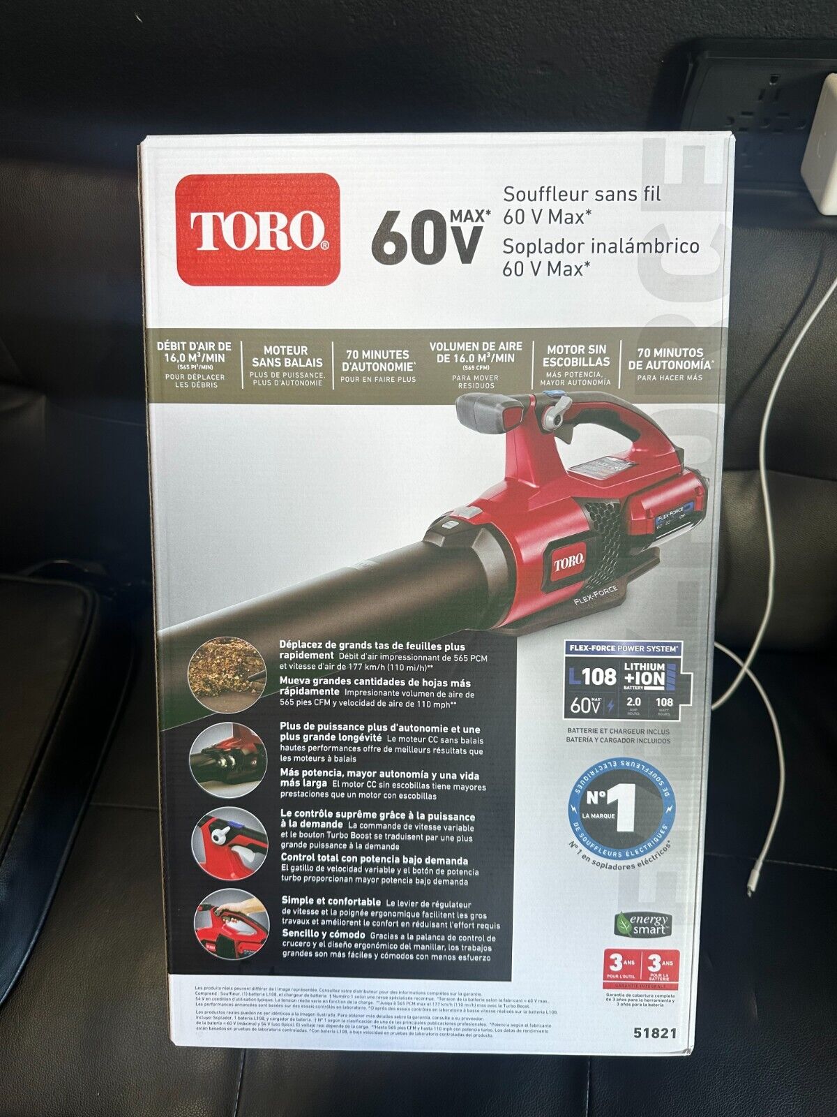 Toro Flex-Force 51821 60V 565 CFM Cordless Leaf Blower with battery and charger