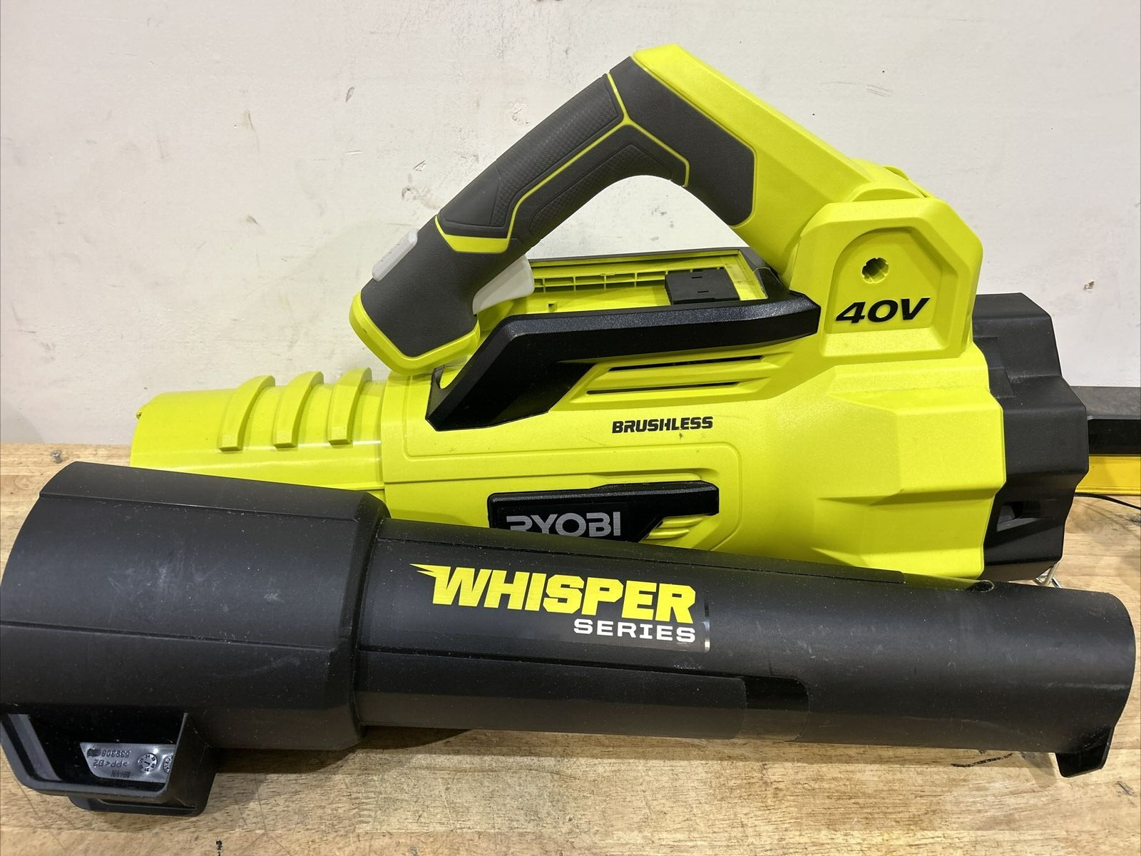 Ryobi 550 CFM Brushless Whisper 40v Jet Fan Cordless Leaf Blower (Tool Only)READ