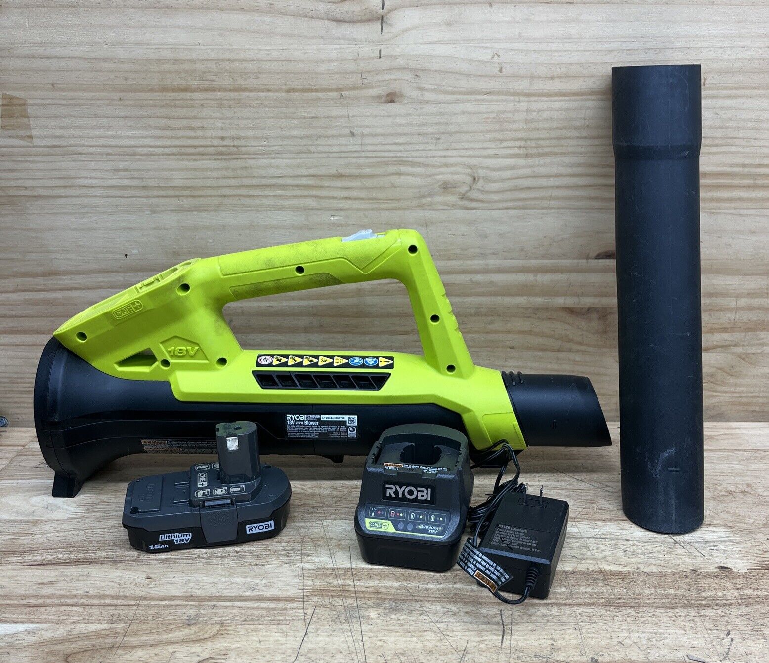RYOBI P2109 200 CFM 18V Lithium-Ion Cordless Leaf Blower/Sweeper USED - P6-17