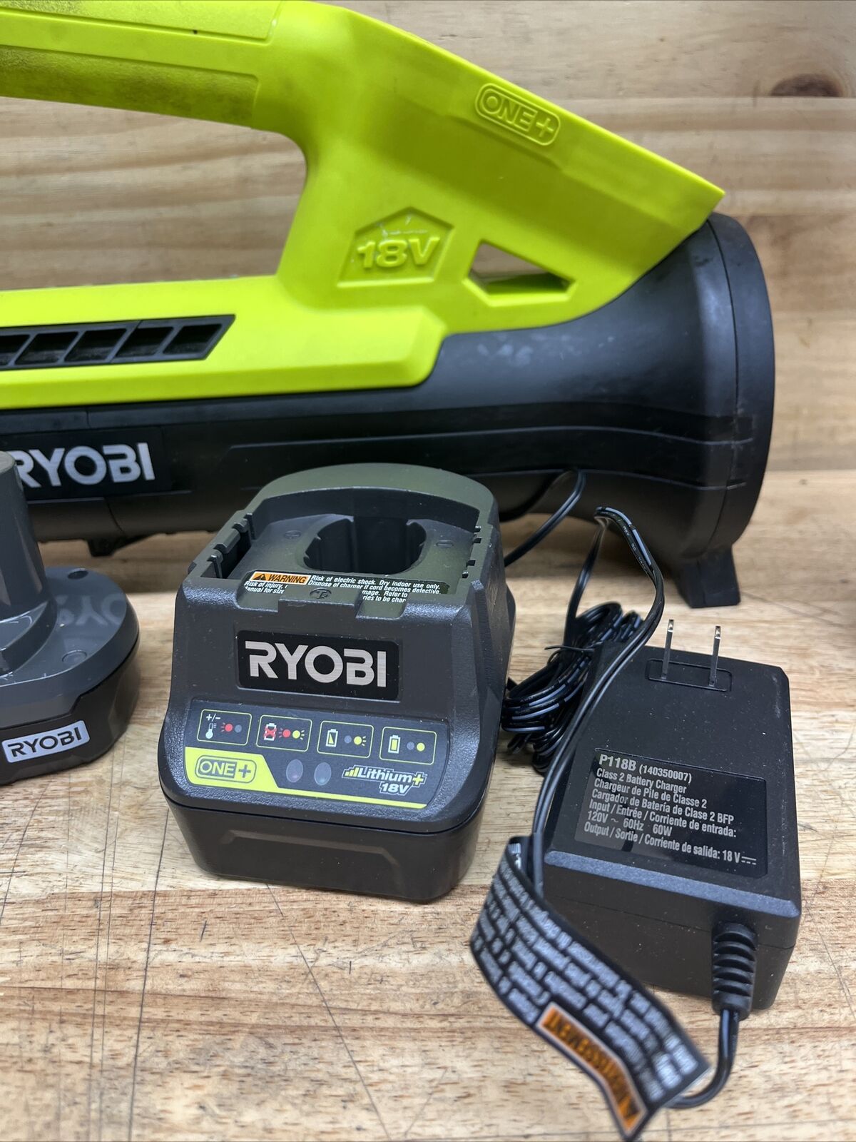 RYOBI P2109 200 CFM 18V Lithium-Ion Cordless Leaf Blower/Sweeper USED - P6-17