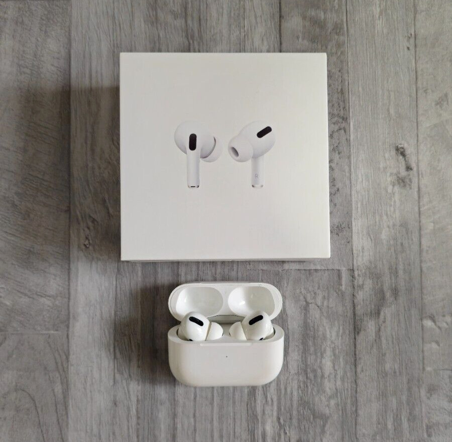 Apple AirPods Pro 1st Generation With Earphone Earbuds Wireless Charging Case