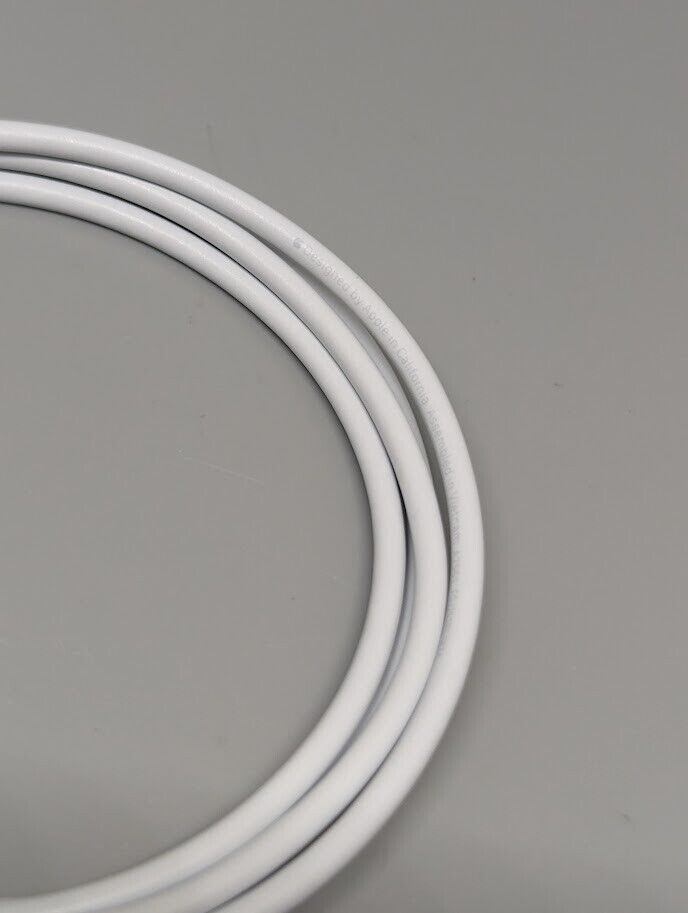 Genuine Apple 1m USB Type-C to Lightning Cable Charging MM0A3AM/A - Open Box