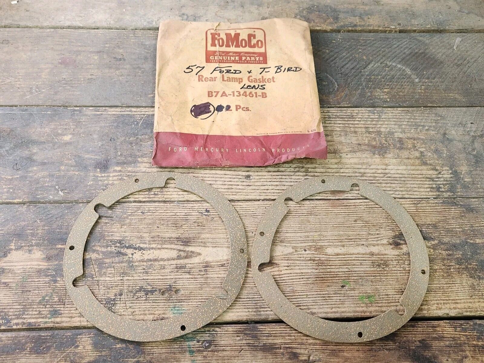 NOS OEM 1957 FORD CAR & THUNDERBIRD TAIL LIGHT LENS GASKETS PAIR B7A-13461-B