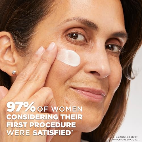 L'Oreal Paris Revitalift Triple Power Anti-Aging Face Moisturizer, Pro Retinol, Hyaluronic Acid & Vitamin C to Reduce Wrinkles, Firm & Brighten Skin, 1.7 Oz