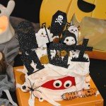 Halloween Cupcake Toppers, 48 PCS Tombstones Graveyard Cupcake Toppers with Mini Shovel Spoons for Halloween Party Decorations, Horror Birthday Decorations, Nightmare Before Christmas Cake Topper