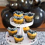 Gyufise 60Pcs Edible Halloween Bat Cupcake Toppers Edible Wafer Paper Bat Halloween Cupcake Picks for Baby Shower Kids Halloween Theme Birthday Party Cake Decorations Supplies Black