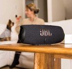JBL CHARGE 5 - Portable Waterproof (IP67) Bluetooth Speaker with Powerbank USB Charge out, 20 hours playtime, JBL Partyboost (Black)
