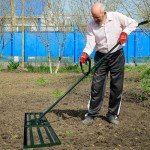 Heavy Duty Lawn Leveling Rake with Accessories