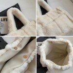 Extolove Fluffy Tote Bag Large Fur Purses for Women Winter Fuzzy Totes Furry Shoulder Handbag Plush Bags (C White)