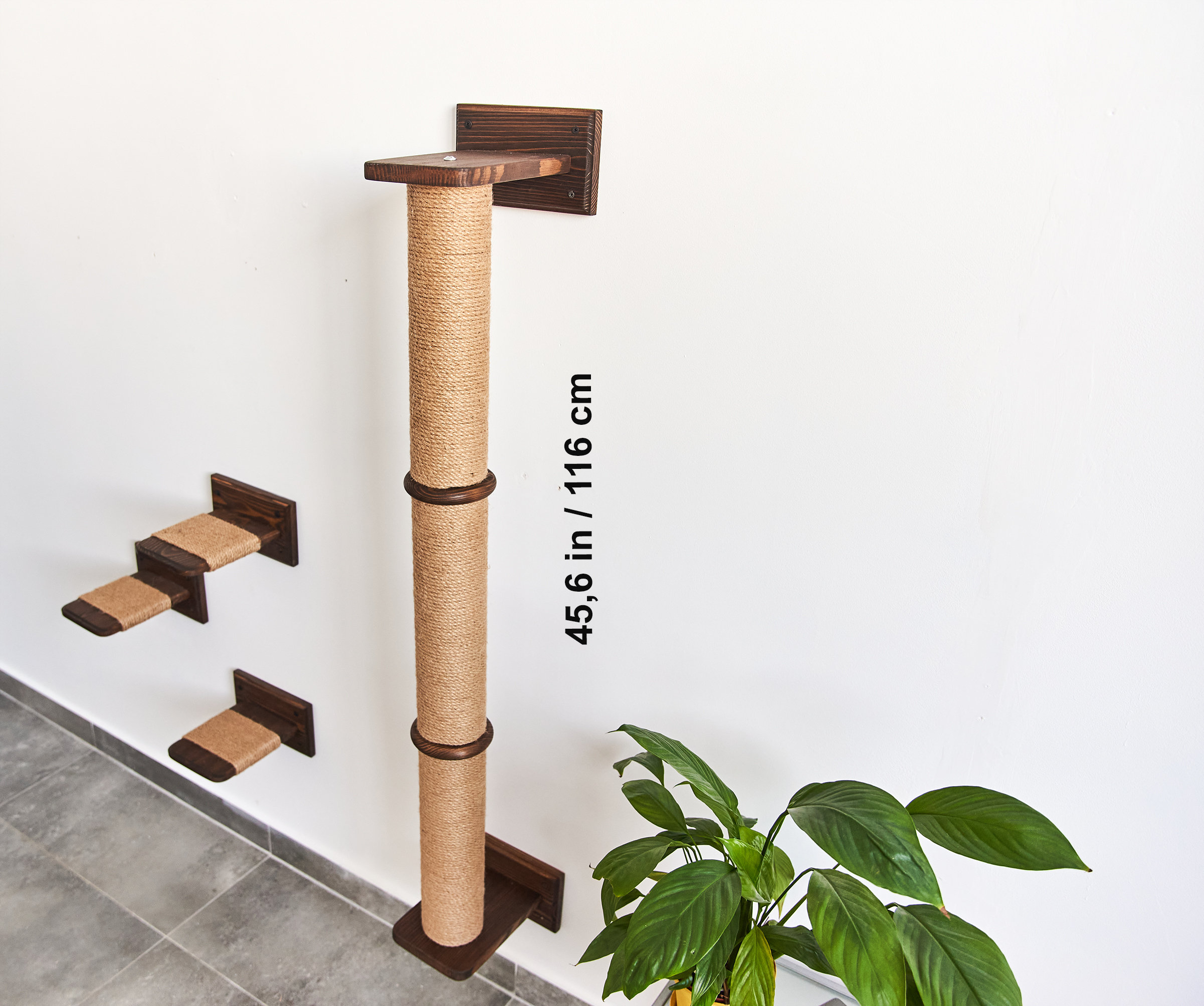 Climbing, shelves, pole & bed for cats