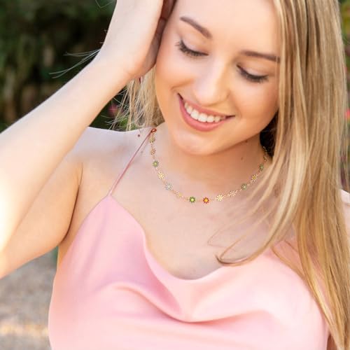 Dainty Gold Daisy Choker Necklace for Women