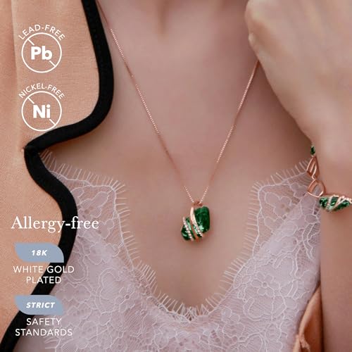 May Birthstone Green Pendant Necklace in Rose Gold