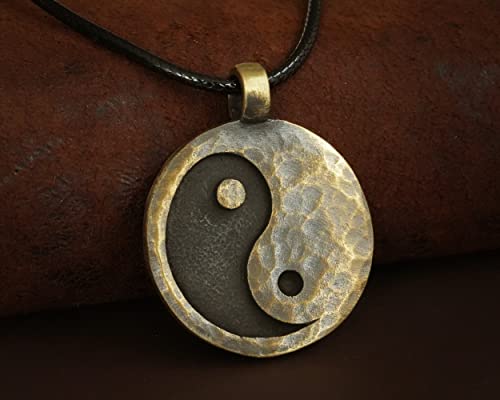 Yin Yang Pendant Necklace for Men and Women
