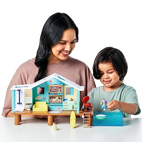 BLUEY Beach Cabin Playset with Exclusive Goggles Figure