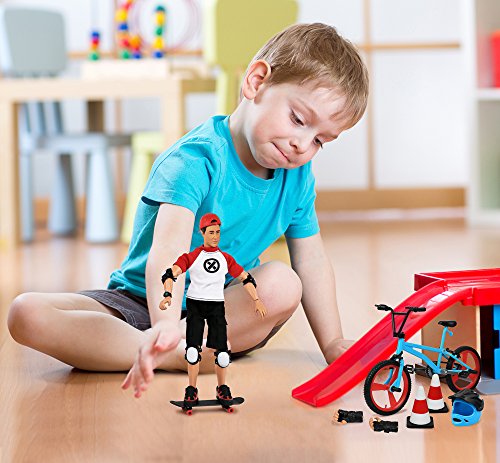 Click N' Play Sports Adventure Bike Skateboard Figure Set