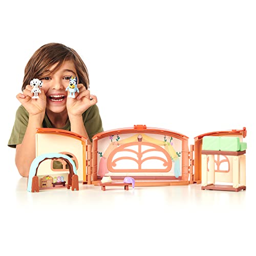Bluey School Playset with 5 Character Figures