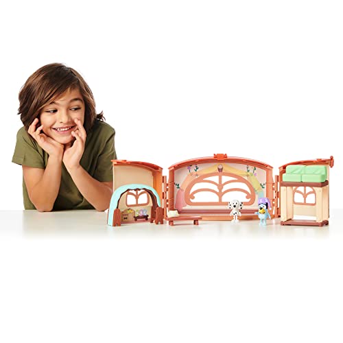 Bluey School Playset with 5 Character Figures