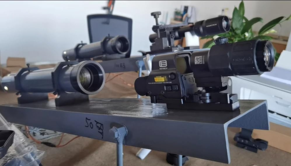 Generic 558 Red/Green Dot Holographic Sight and G33