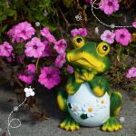 Redwix Garden Frog Figurines 9", Cute Frog Decor, Outdoor Statue Frogs Decorations, Garden Statues Outdoor Clearance, Frog Gifts for Frog Lovers