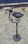 CaliDecor Metal Bird Bath for Outside, 2-in-1 Birdbath and Bird Feeder with Cast Iron Pedestal, Retro Vine Shaped Standing Bird Bath and Feeder Combo for Outdoors Garden Patio Porch