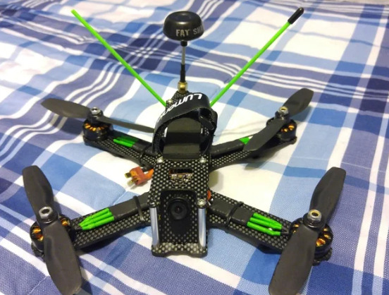 DIY QAV210 180 Drone FPV Antenna Mount