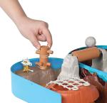 Pokémon Carry CASE Battle Desert PLAYSET - Portable Transforming Playset with Action Features and 2-inch Pikachu Battle Figure