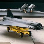 Revell 85-5810 SR-71 Blackbird 1:72 Scale 66-Piece Skill Level 4 Model Airplane Building Kit