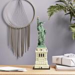 LEGO Architecture Statue of Liberty 21042 Model Building Set - Collectible New York City Souvenir, Creative Home Décor or Office Centerpiece, Great Gift Idea for Adults and Teens