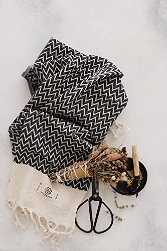 Madamelique Exclusive Cotton Hand Towels Set - Black