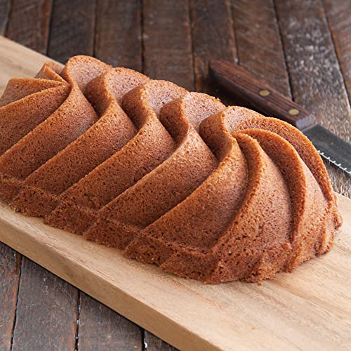 Nordic Ware Heritage Loaf Pan, 6 Cup, Graphite