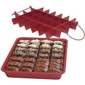 Non-Stick Brownie Pan with Dividers and Cutter