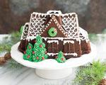 Nordic Ware Gingerbread House-shaped Bundt Pan