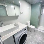 Mobile Tiny House with Kitchen and Restroom