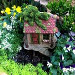 PRETMANNS 9” Fairy Garden House with Opening Door