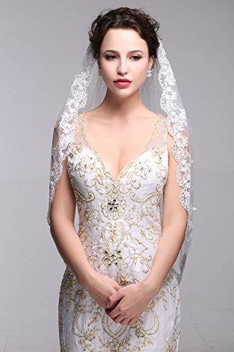 Vintage Lace Bridal Veil with Comb, Ivory 39